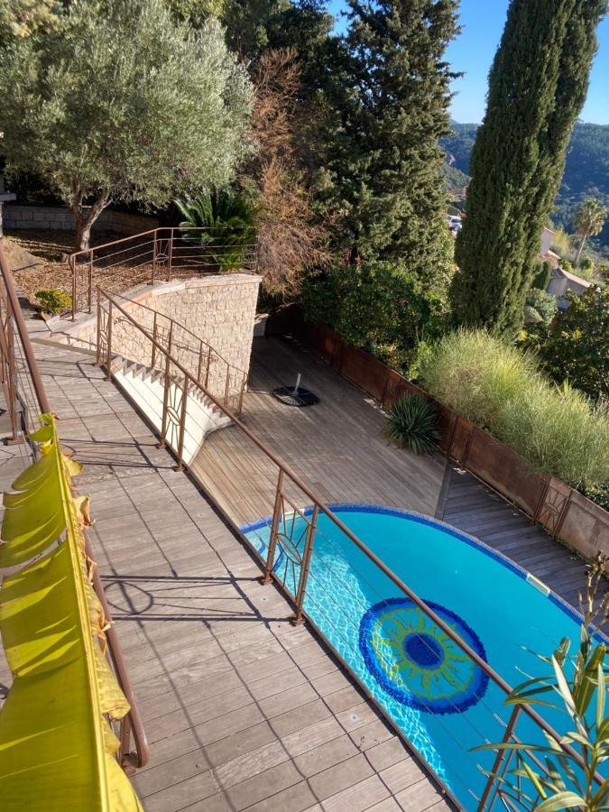 Villa Les Ecureuils Fréjus Exteriör bild